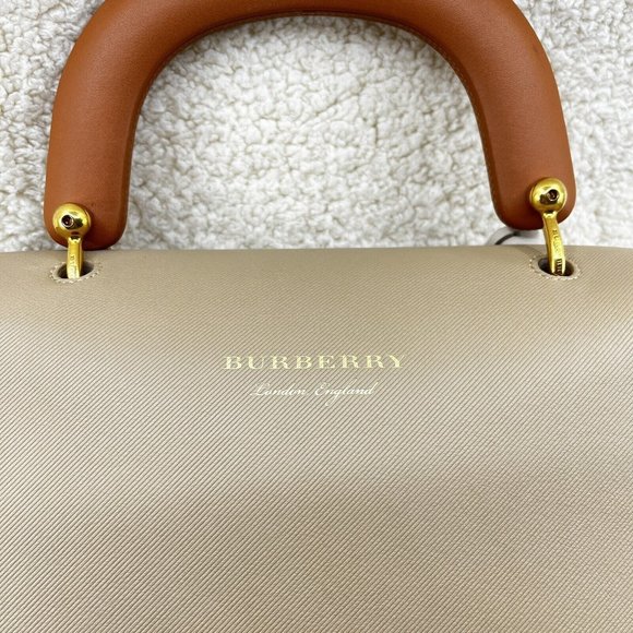 Burberry DK88 Medium Trench Calfskin Top Handle Bag Limestone Honey EUC - Picture 7 of 16